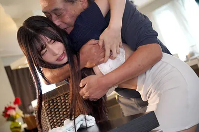 Bố ông xã biến thái cưỡng bức con dâu rồi còn bắn cả vào trong