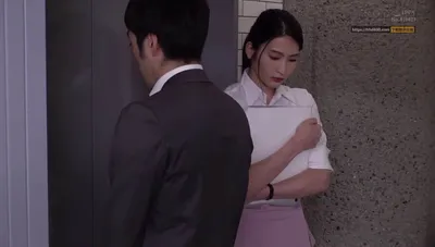 Em thư ký tội tình bị tiền bối bắt vào nhà nghỉ phục vụ đối tác