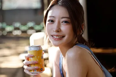 Nện chị nhà đối diện xinh đẹp khi về quê