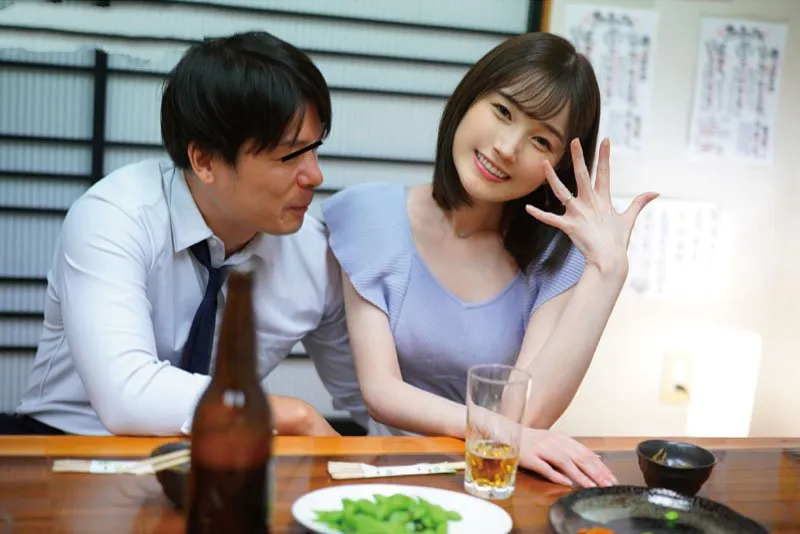 Cô vợ xin anh xã đi họp lớp rồi mất liên lạc sau khi tình cũ đưa vào khách sạn